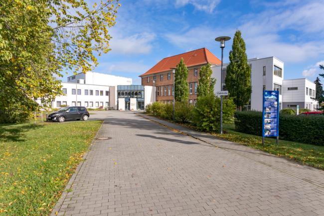 Kreistag Märkisch-Oderland beschließt einstimmig Kauf des Krankenhauses Seelow Bild 1