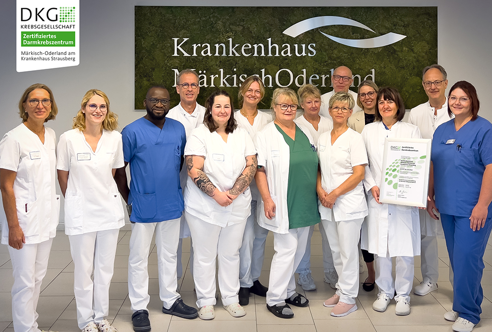 Teambild Darmkrebszentrum Krankenhaus Strausberg mit DKG-Zertifikat